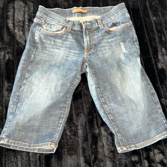 Arden B. Bermuda Shorts - Picture 3 of 5